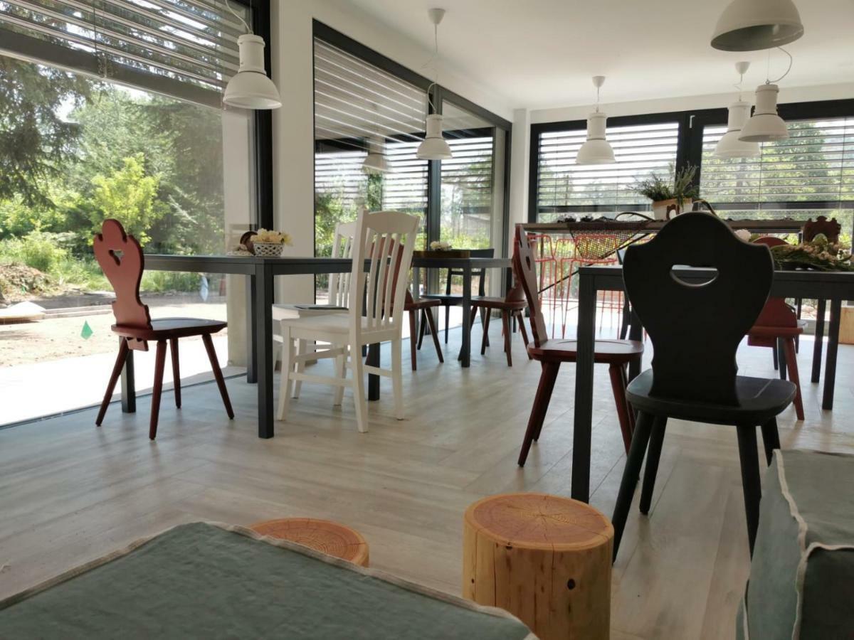 Affittacamere Casa Ester บาเซลกา ดิ ปีเน ภายนอก รูปภาพ