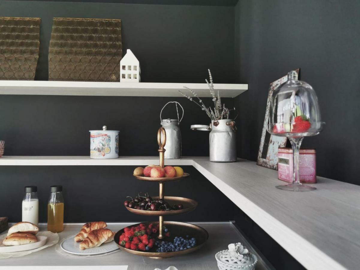 Affittacamere Casa Ester บาเซลกา ดิ ปีเน ภายนอก รูปภาพ