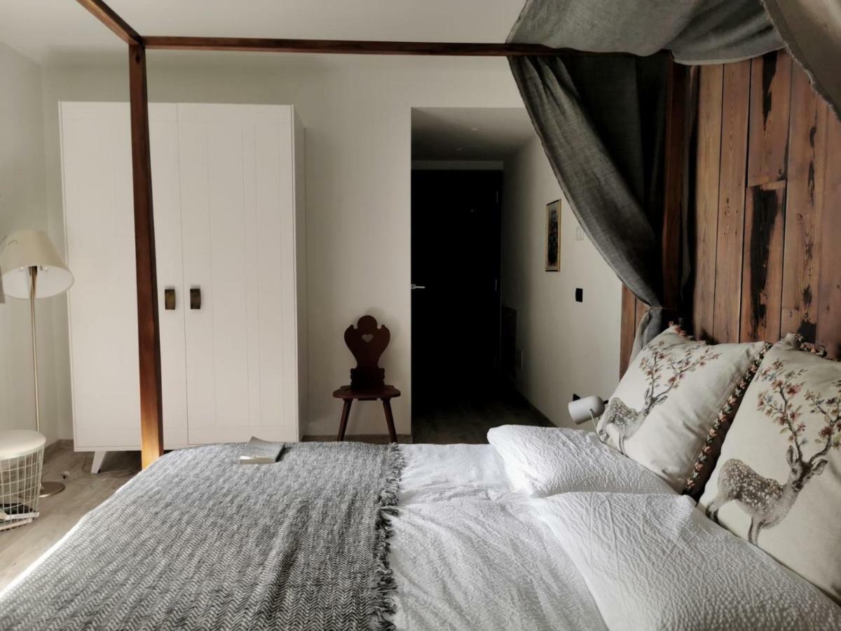 Affittacamere Casa Ester บาเซลกา ดิ ปีเน ภายนอก รูปภาพ